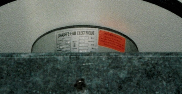 Chauffe-eau (1997) - 02.jpg
