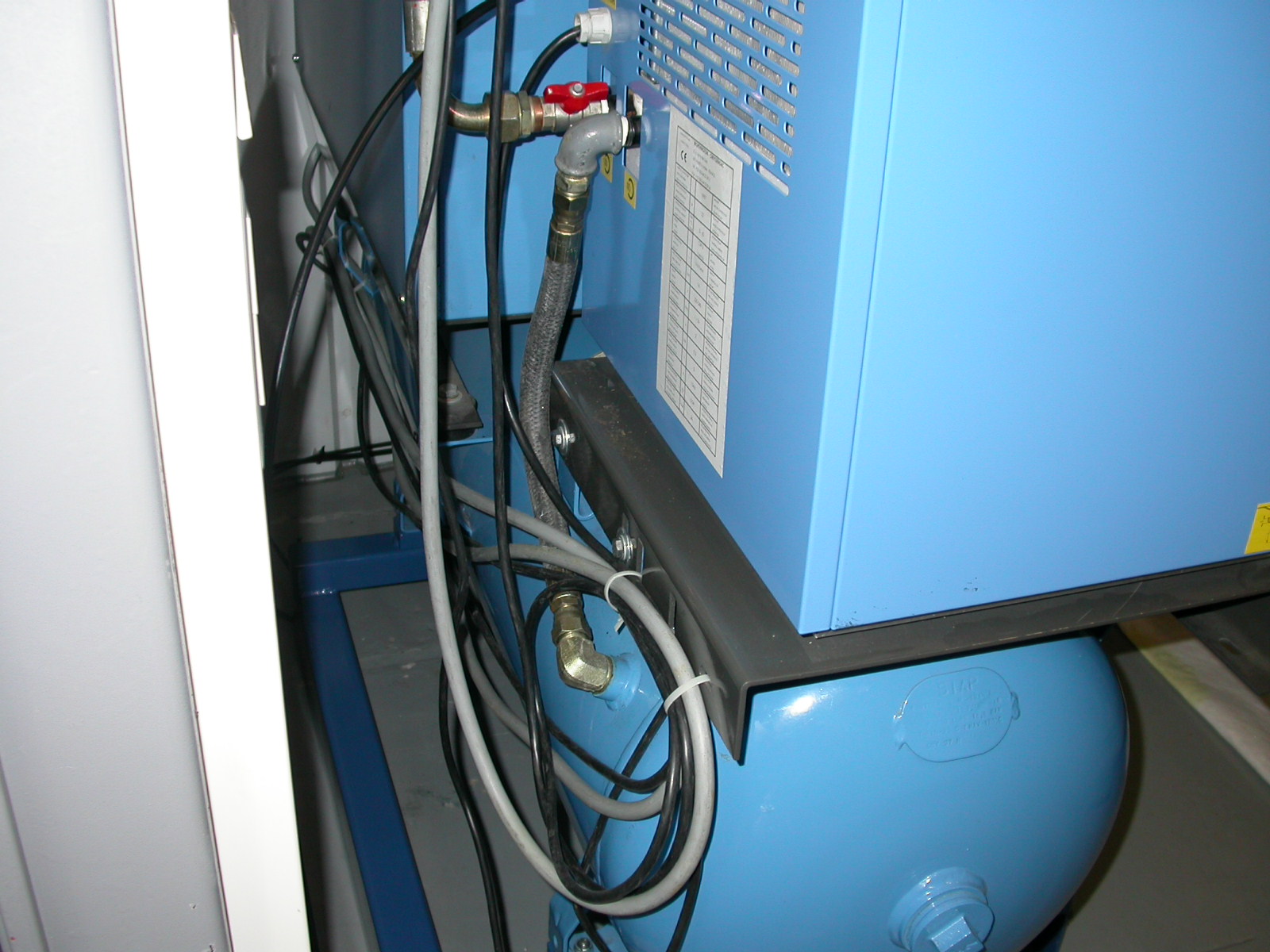 T4 compresseur L102 20040301 008.jpg